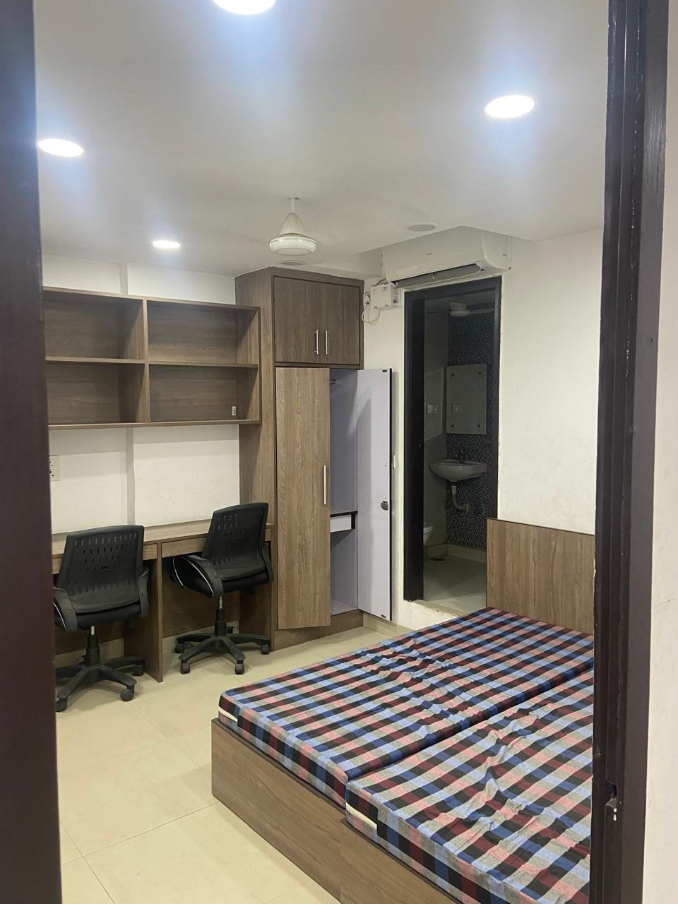 double sharing room for girls in patel nagar